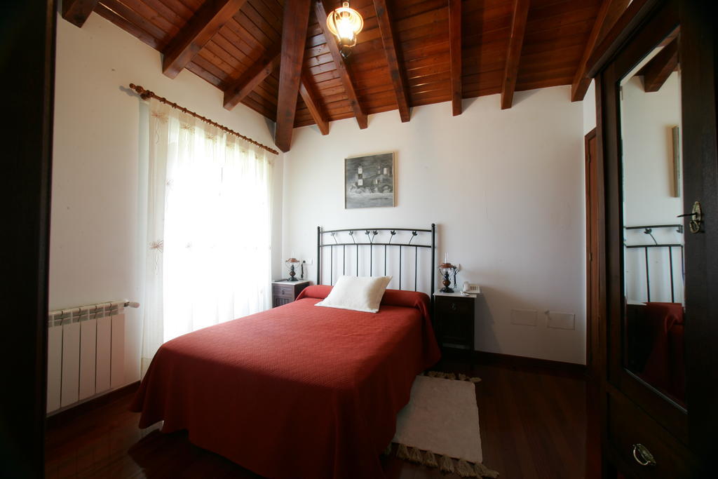 Hostel Casa Da Botica A Estrada Os Casares Pokoj fotografie