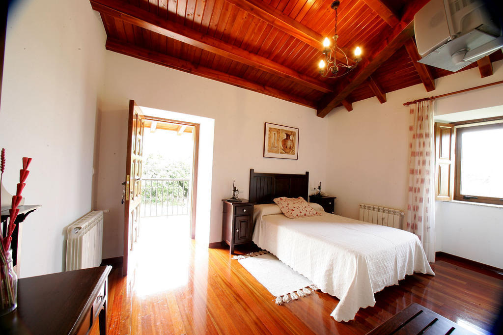 Hostel Casa Da Botica A Estrada Os Casares Exteriér fotografie