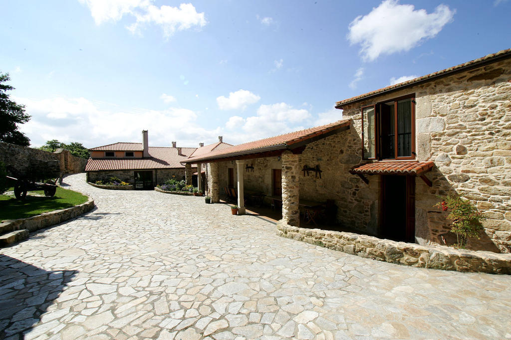 Hostel Casa Da Botica A Estrada Os Casares Exteriér fotografie